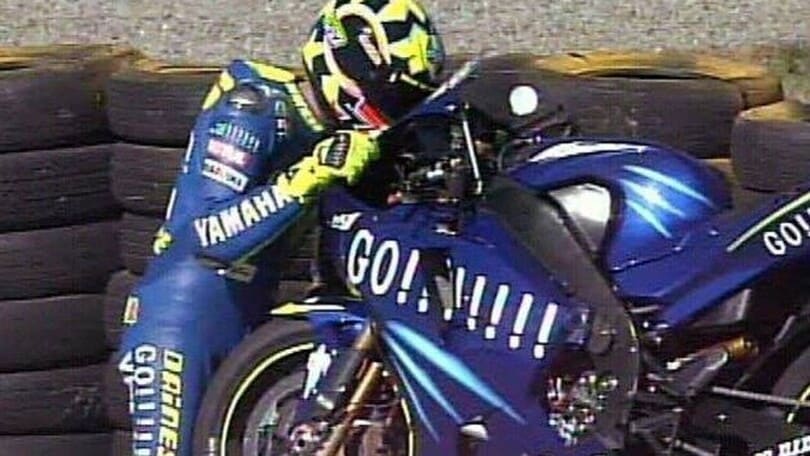 MotoGP, la M1 "scrive" a Valentino Rossi: "Dal bacio a Welkom abbiamo portato gioia a milioni di persone"
