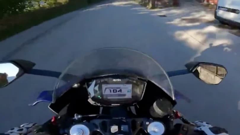 A 185 km/h lungo il lago di Como: identificato e multato il centauro