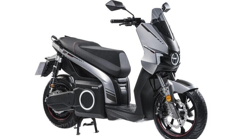 Silence S01 Plus, lo scooter elettrico sprint