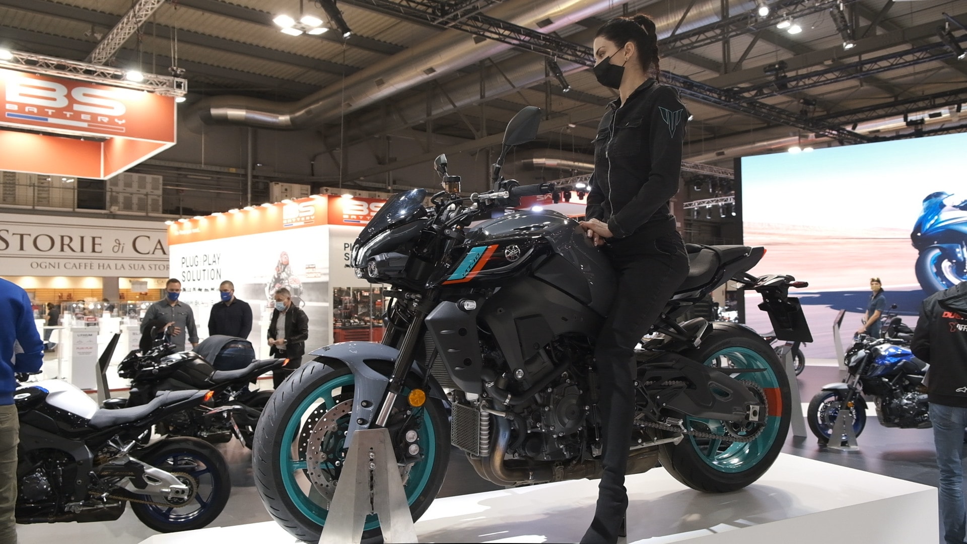 Yamaha  MT-10 2022: il divertimento fatto naked