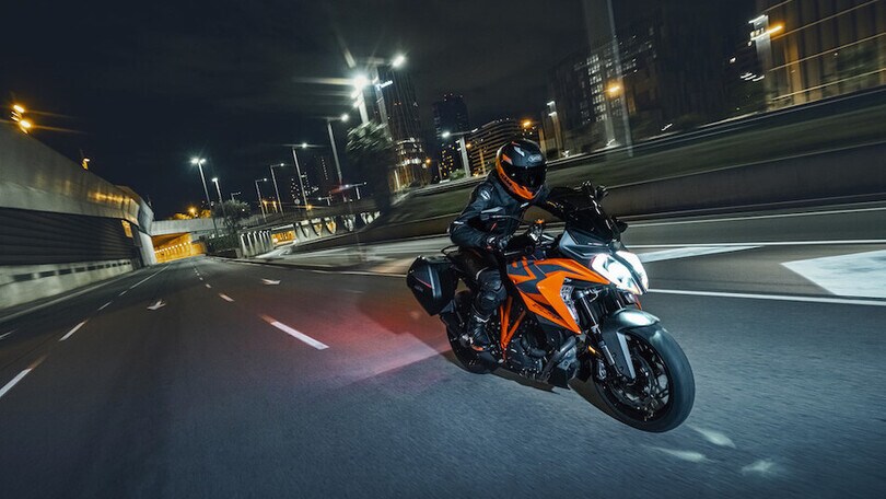KTM 1290 Super Duke GT, tra Gran Turismo e prestazioni