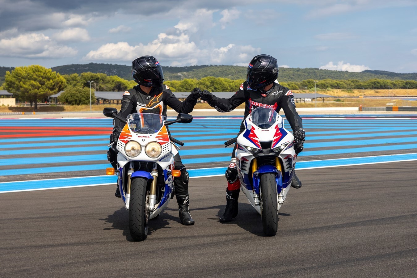 Honda: la storia della CBR Fireblade sfila ad EICMA