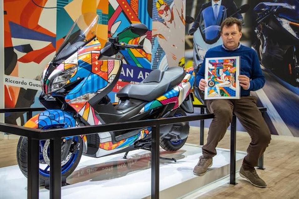 Suzuki Burgman 400 da collezione a Eicma 2021 in beneficenza