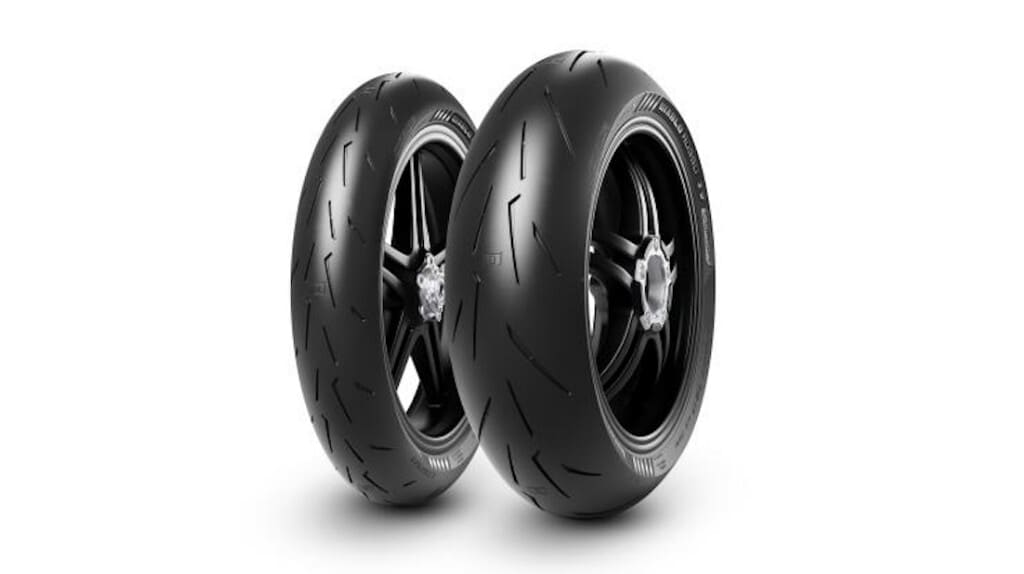 Pirelli Diablo Rosso IV Corsa, più sportivo e performante