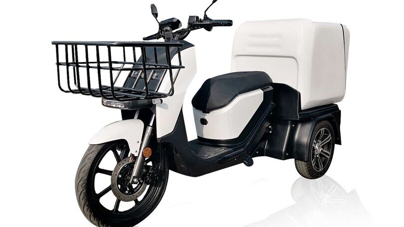 EICMA 2021, Vmoto porta al lavoro con il 3 ruote elettrico VS3