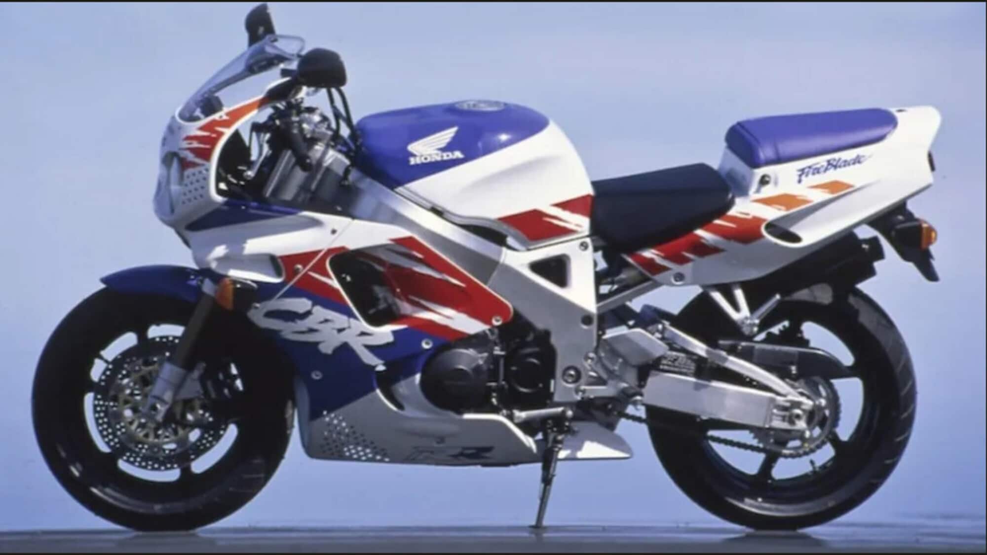 Bollo moto storiche: ritirato l'emendamento per l'obbligo