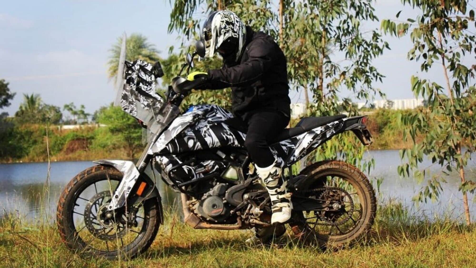 KTM ADV Rally, foto-spia della “gemella” della 390 Adventure