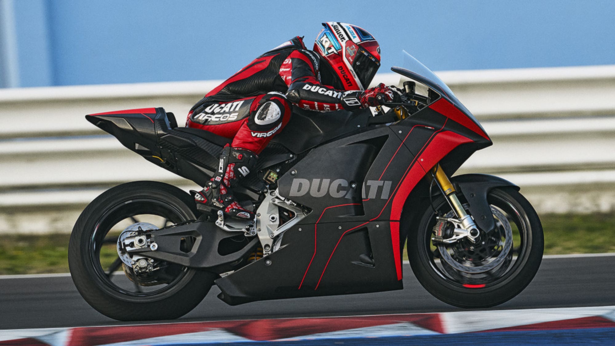 Ecco la Ducati elettrica: primi test in pista per la MotoE | InMoto.it