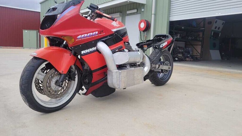 Honda CBR1000F, con turbocompressore "ignorante" per i 1.000 cv