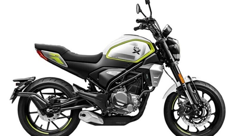 CFMoto 250CL-X, la nuova entry-level è la "sorellina" della 700
