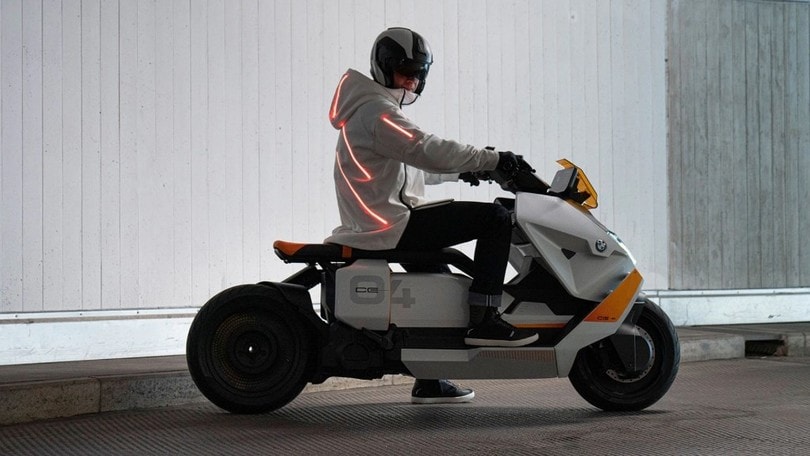 BMW, mobilità urbana su due ruote 100% elettrica entro il 2025