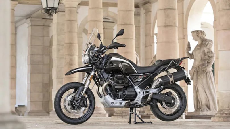 Moto Guzzi, Sergio Mattarella scortato dalle V85 TT Guardia D'Onore