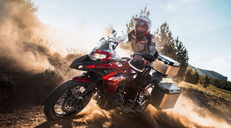Mercato moto: il 2022 riparte con il botto. E la Benelli TRK 502 vola
