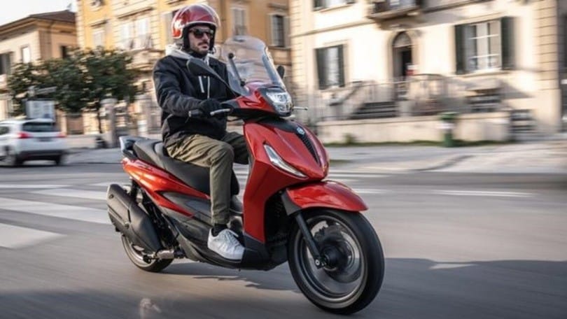 Piaggio, in arrivo il sistema che rende più visibili moto e scooter ai radar