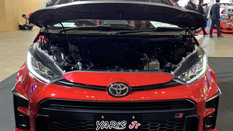 Kawasaki Ninja ZX-14R, e se il suo motore fosse installato su una Yaris?