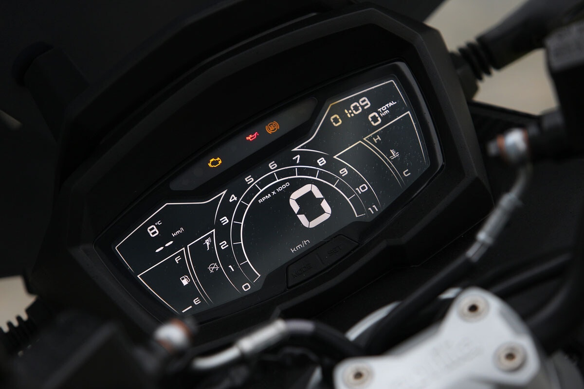 Aprilia SR GT 125 e 200, le foto della prova