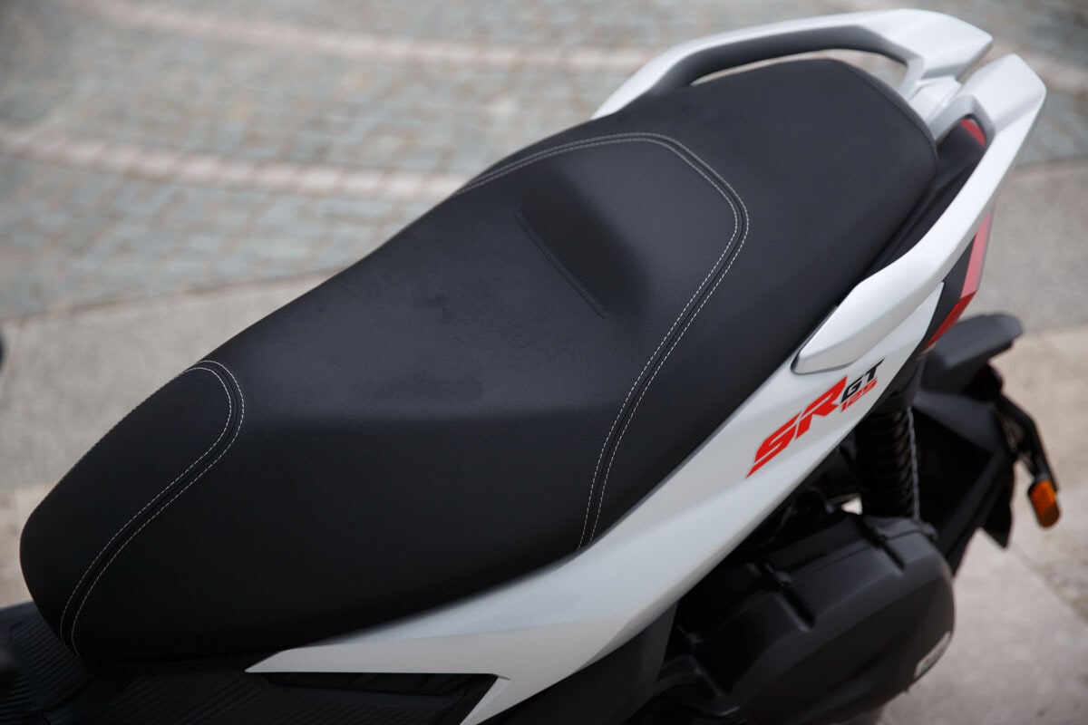 Aprilia SR GT 125 e 200, le foto della prova
