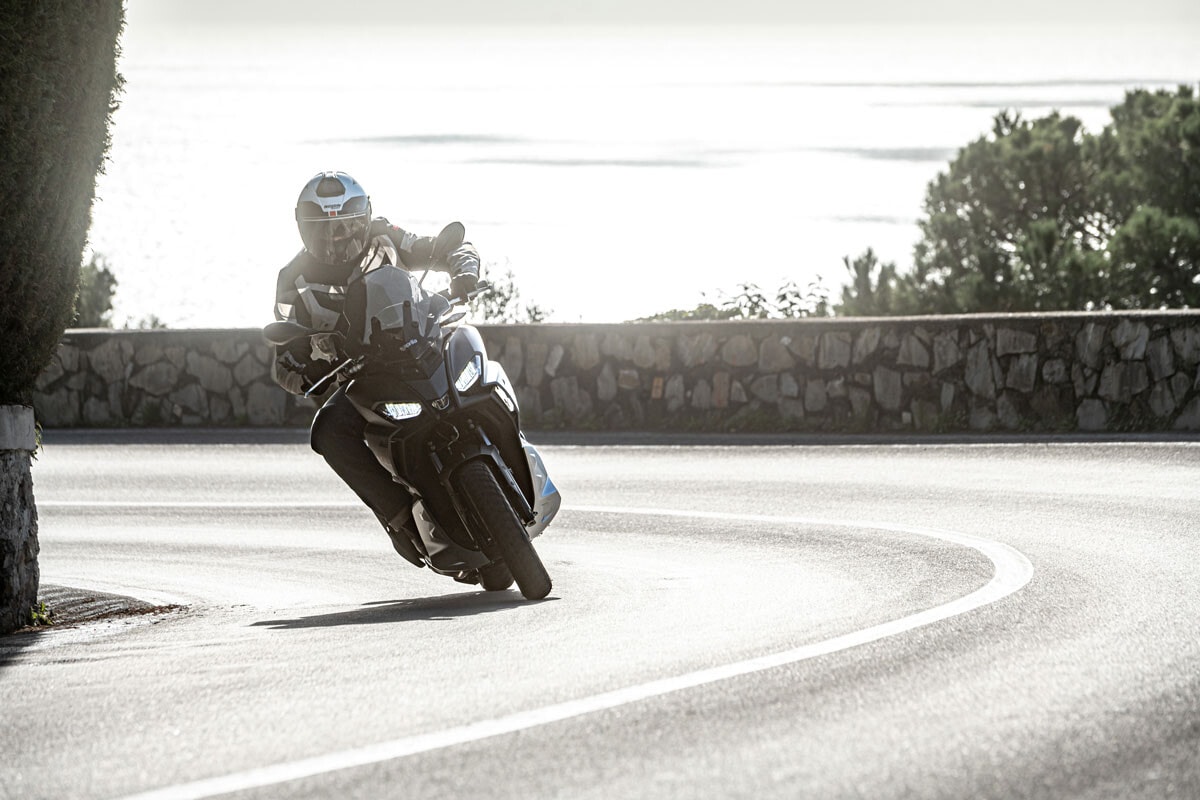 Aprilia SR GT 125 e 200, le foto della prova