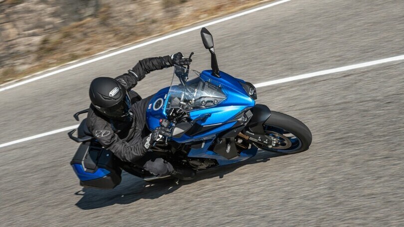 Suzuki GSX-S1000GT, test ride nelle concessionarie fino a 3 aprile
