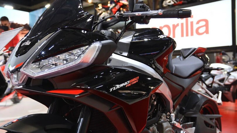 Aprilia Tuono 660 Factory: il prezzo del divertimento