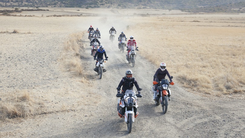 "On the road, on the beach": tra Corsica e Sardegna con InMoto e Tom42