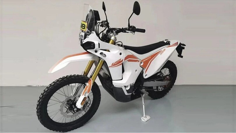 Excelle ZF 450 LS Rally, una dakariana in salsa cinese