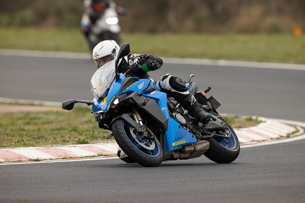 Dunlop Roadsmart IV, la prova del pneumatico sport touring