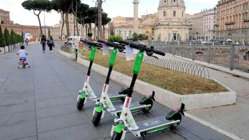 Monopattini elettrici, a Roma troppi incidenti e feriti
