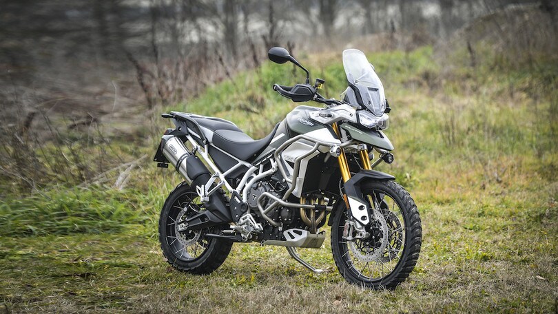 Comparativa Crossover Adventure 21": Triumph Tiger 900