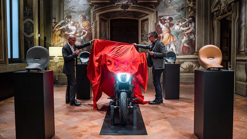 Ducati XDiavel Nera - le FOTO