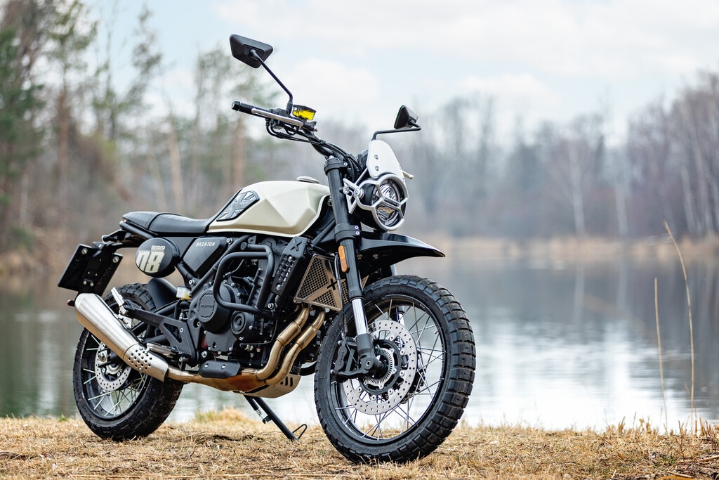 Brixton Crossfire 500XC in Italia: quanto costa la nuova scrambler