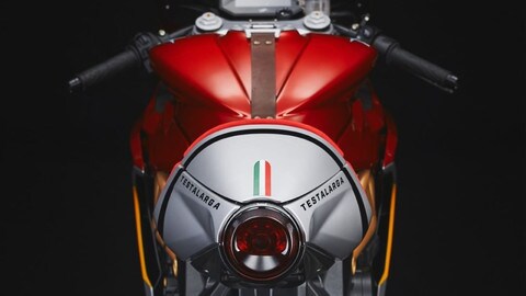 MV Agusta, ecco i teaser della Superveloce Testalarga