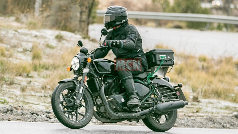 Royal Enfield, avvistate la Super Meteor e la nuova Constellation?