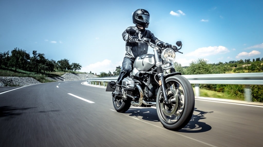 In Francia quasi 3 motociclisti su 4 non passerebbero all’elettrica