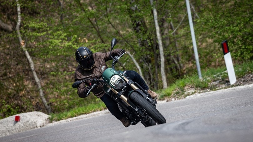 Test Benelli Leoncino 800 Trail: le foto della prova