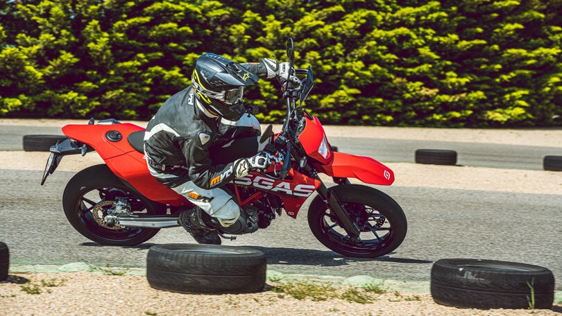 TEST GASGAS SM 700: LE FOTO