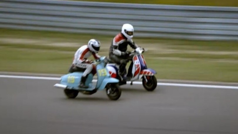 Sfida epica al Nürburgring: è Vespa contro Lambretta!