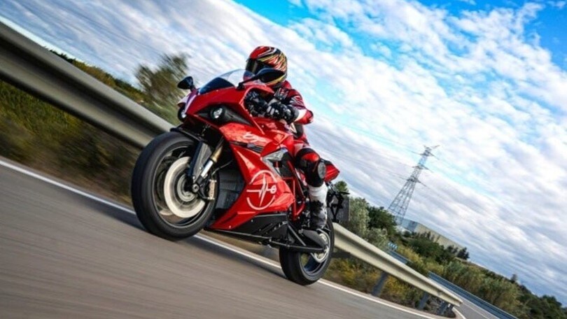 Germania, no al rumore: ma in montagna vietate anche le moto elettriche