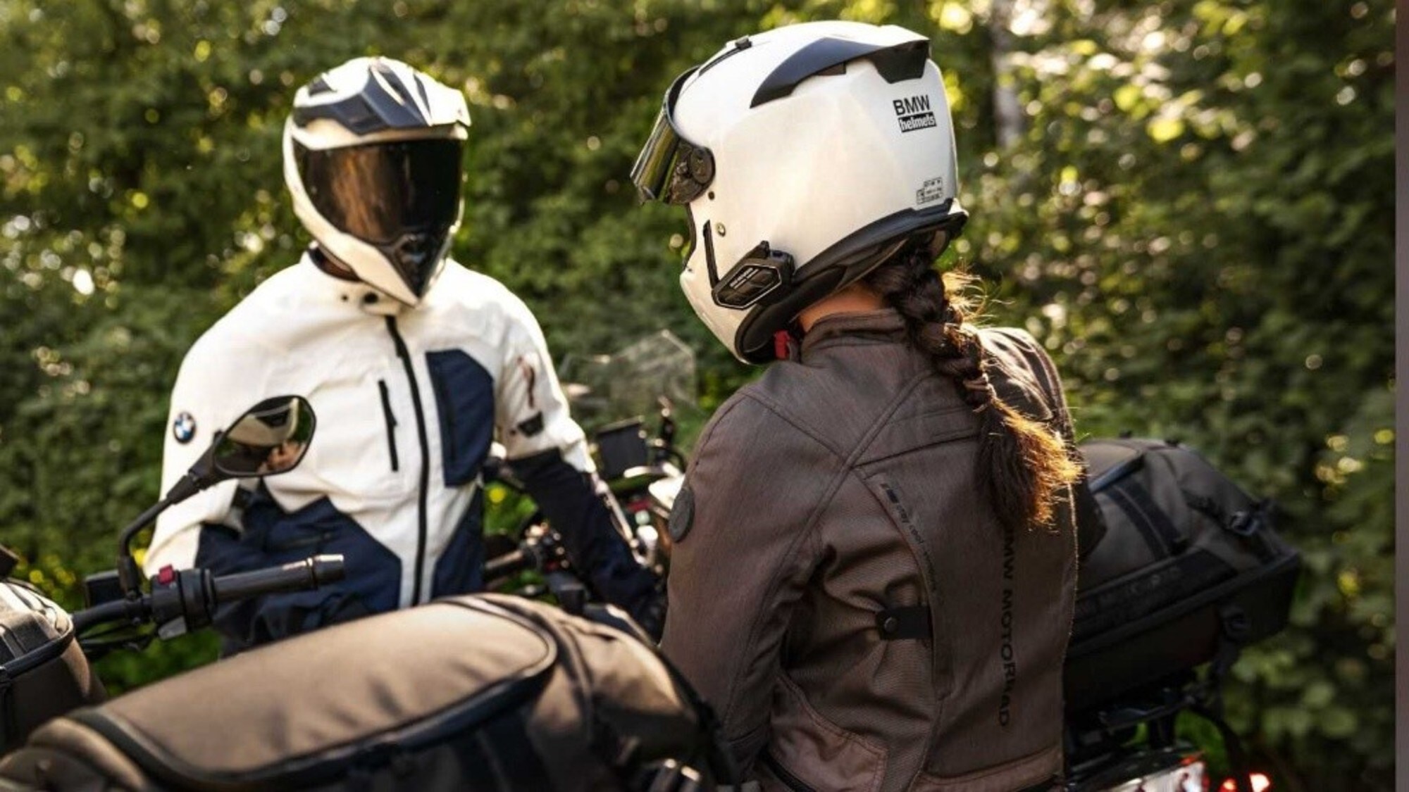 BMW: arriva il sistema ConnectedRide Com U1