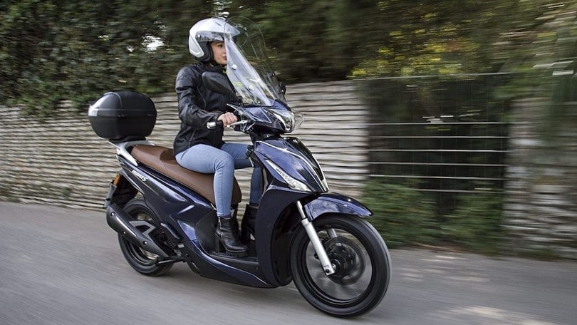 Guida alla scelta, gli scooter 50: ruota alta e bassa ecco i migliori