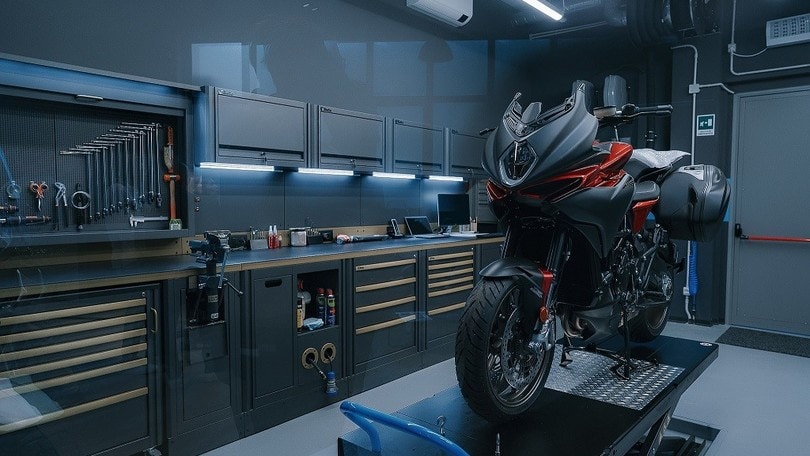 MV Agusta inaugura il nuovo flagship store di Milano