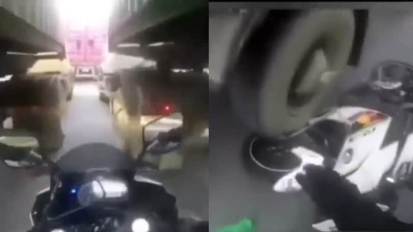 Moto rimane incastrata sotto a un tir durante sorpasso azzardato