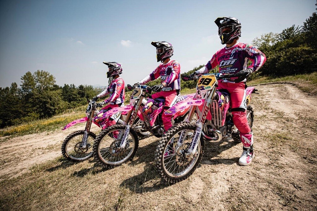 TM Racing, la Pink Limited Edition omaggia il 1983