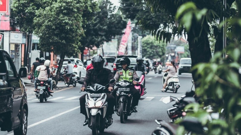 Stop veicoli endotermici, Europa: entro il 2030 riduzione del 55% (e niente proroghe)