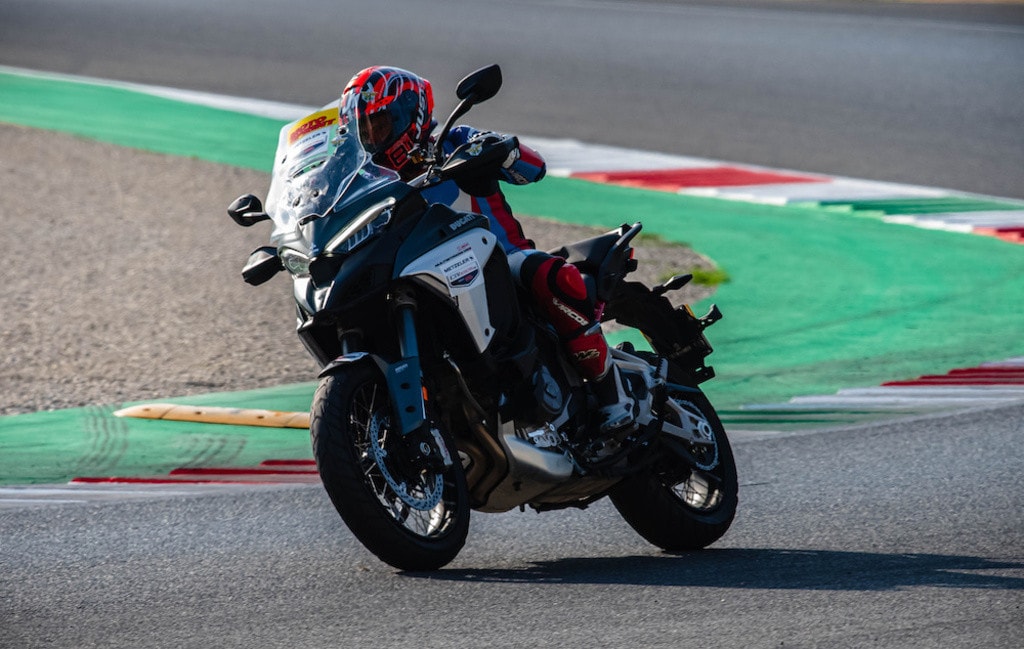 Metzeler CIV Crossover Cup by Motosprint, aperte le iscrizioni