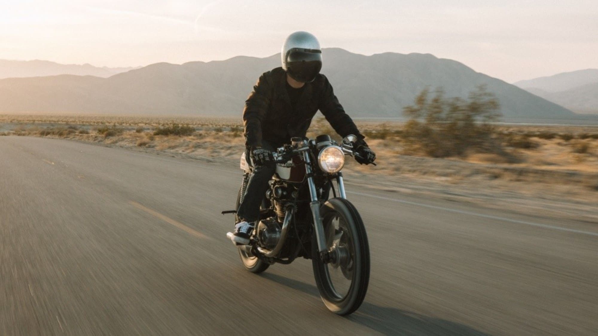 Estate in moto, ma con attenzione: i consigli contro afa e caldo