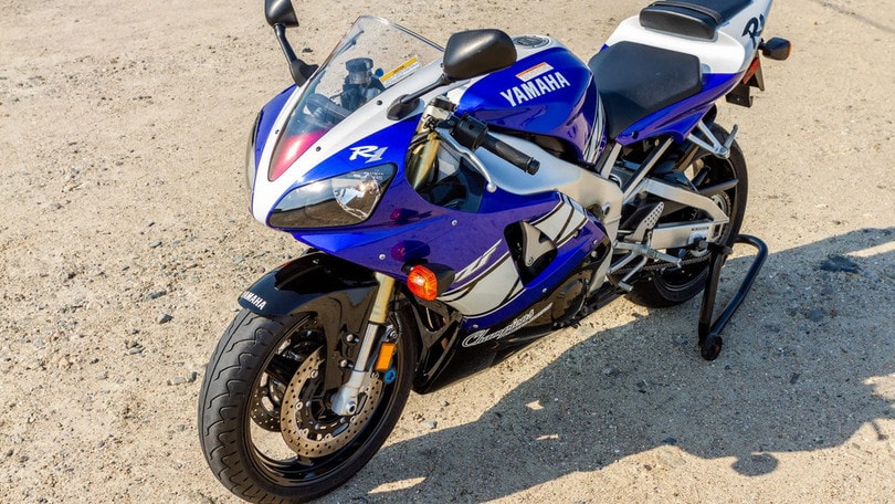 Rara Yamaha R1 del 2001 "LE" venduta a 20.000 euro