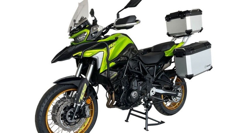 Benelli TRK 702 con telecamere di serie (ma è solo per la Cina)