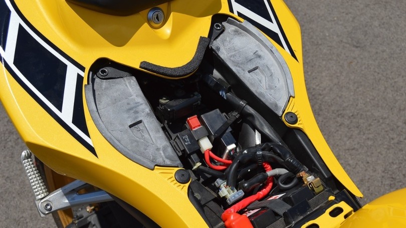 In vendita all'asta una Yamaha YZF-R1 firmata da Wayne Rainey