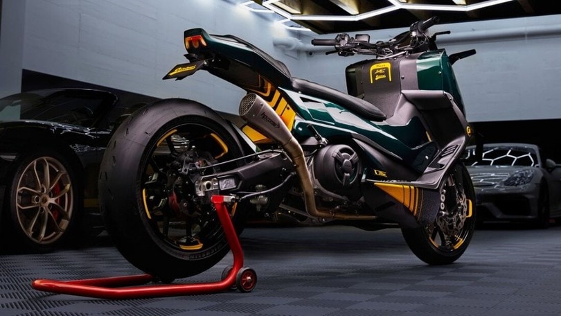 Yamaha, TMax Titan by Olivier Ortolani